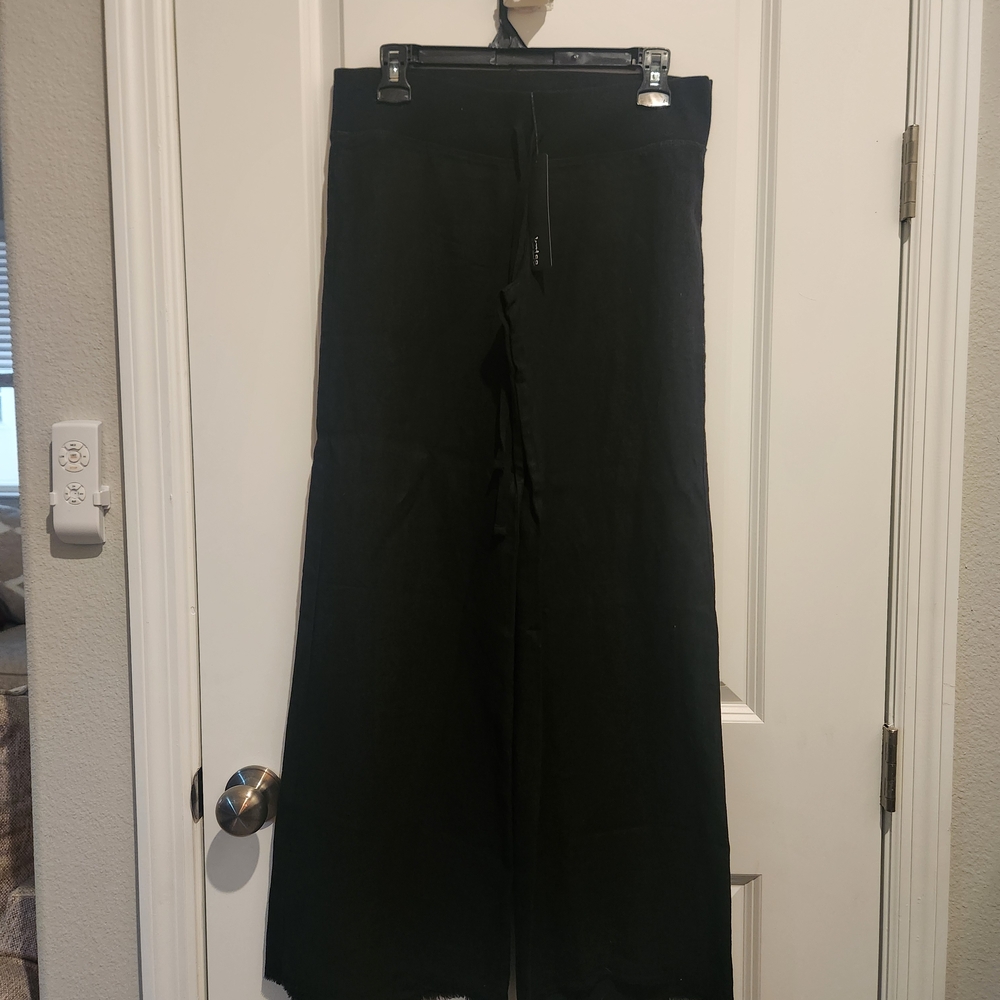 Women's Black Wide-Leg Trousers